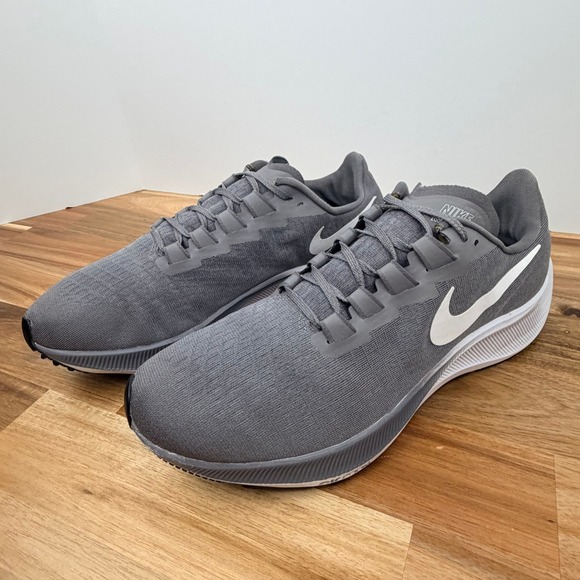 Nike Air Zoom Pegasus 37 Mens Running Shoes Iron Grey White CJ0506-002 Size 10.5